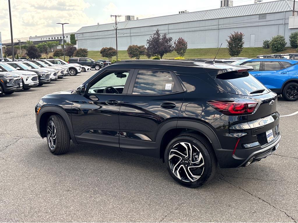 new 2026 Chevrolet TrailBlazer car, priced at $30,329