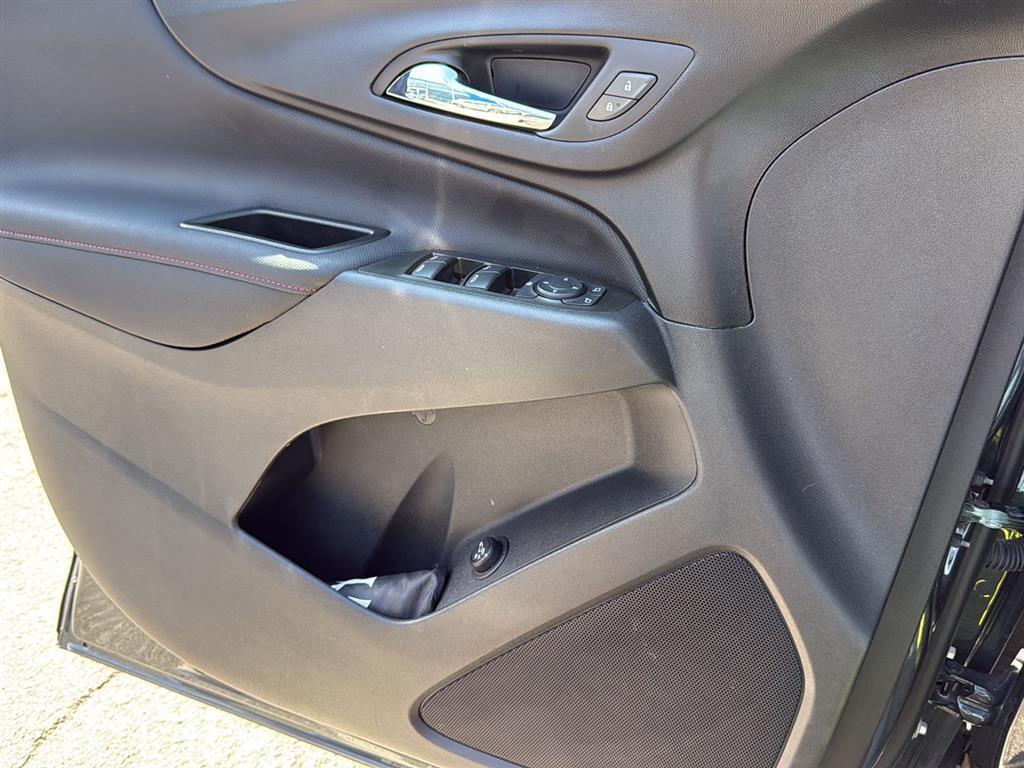 used 2023 Chevrolet Equinox car, priced at $23,796