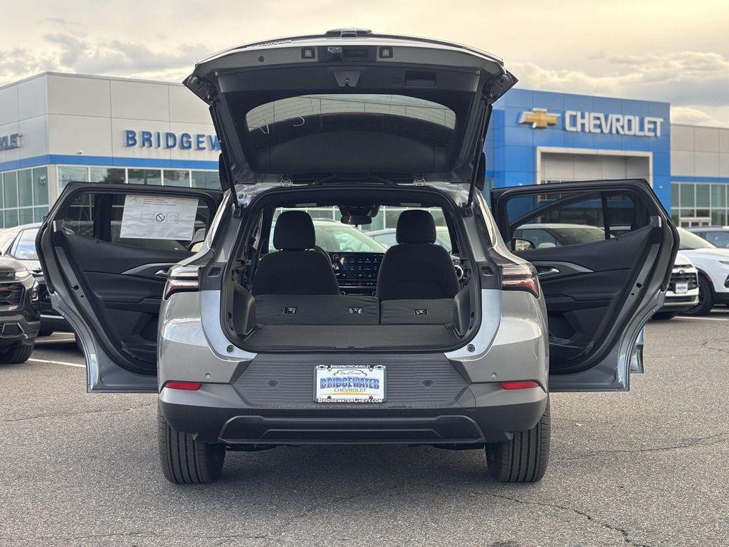 new 2026 Chevrolet Equinox EV car, priced at $29,245