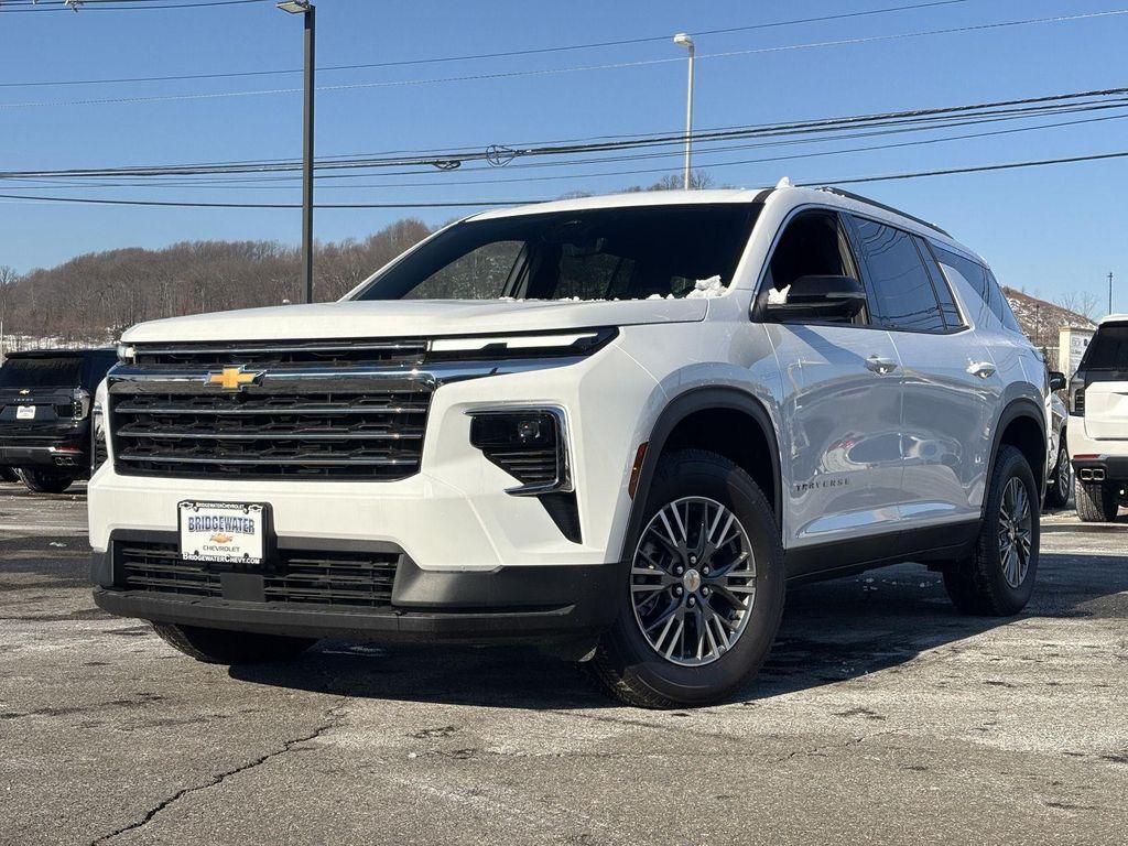 new 2026 Chevrolet Traverse car, priced at $44,717