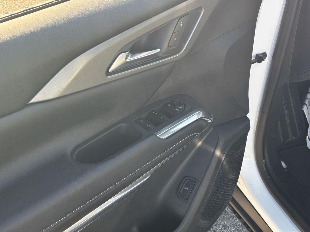 new 2026 Chevrolet Traverse car, priced at $44,717