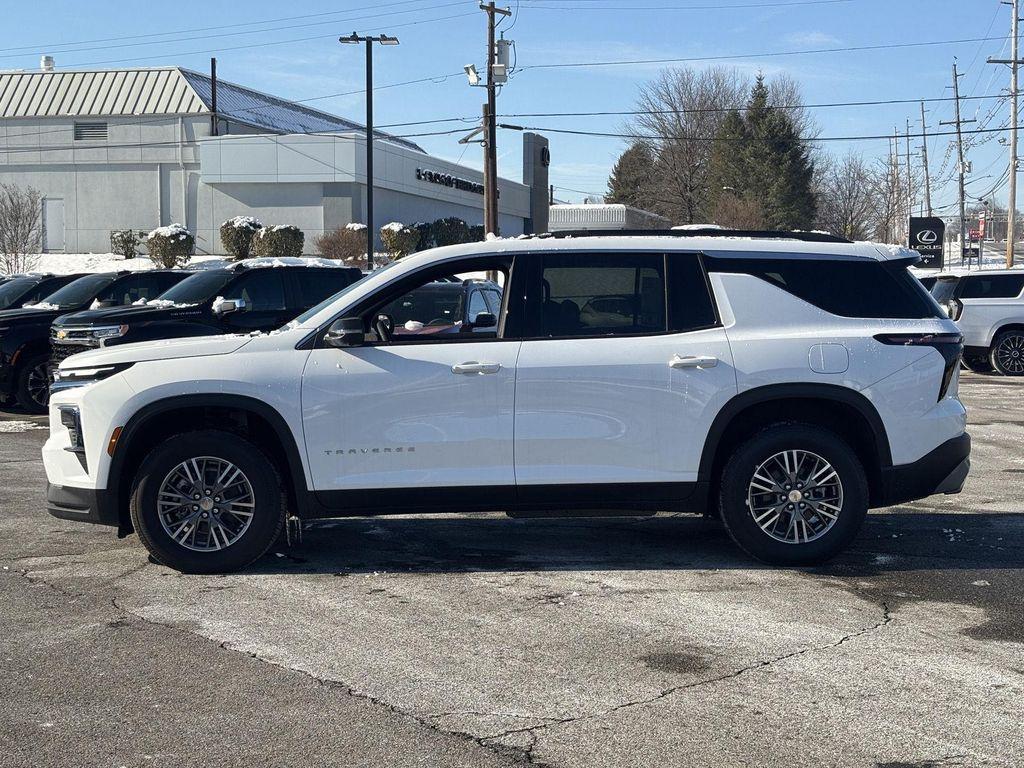 new 2026 Chevrolet Traverse car, priced at $44,717