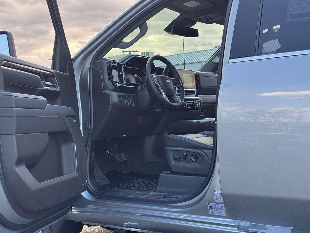 new 2026 Chevrolet Silverado 2500 car, priced at $81,908