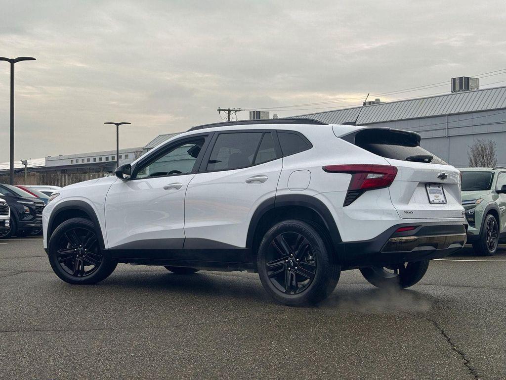 used 2024 Chevrolet Trax car, priced at $22,500