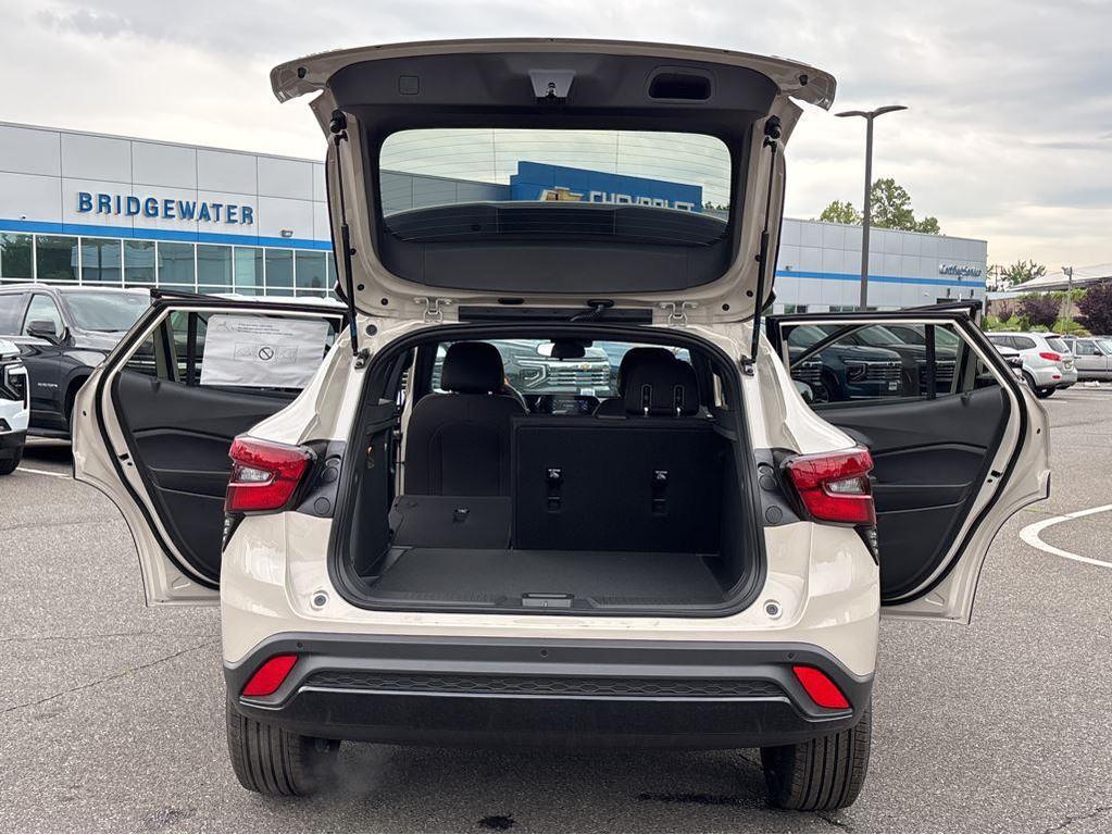 new 2026 Chevrolet Trax car, priced at $26,389