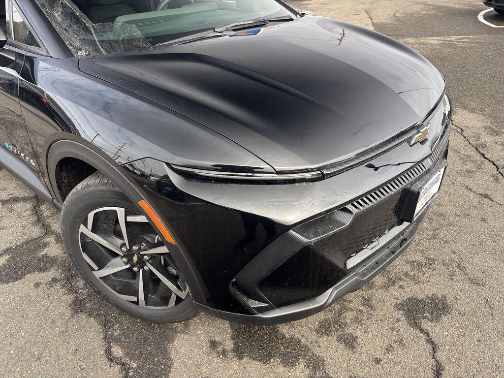 new 2026 Chevrolet Equinox EV car, priced at $29,245