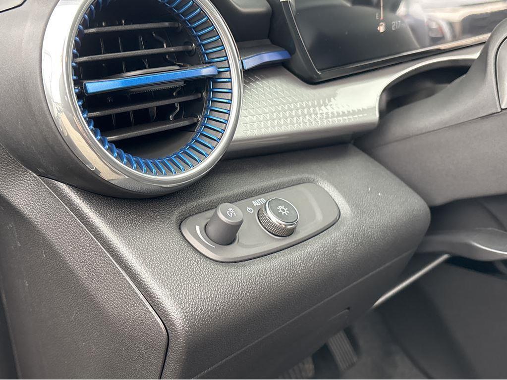 new 2025 Chevrolet Trax car, priced at $25,630