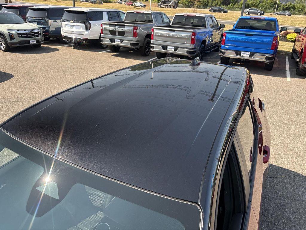 new 2026 Chevrolet Equinox car, priced at $33,310