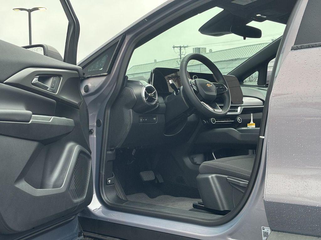 new 2026 Chevrolet Equinox EV car, priced at $29,245