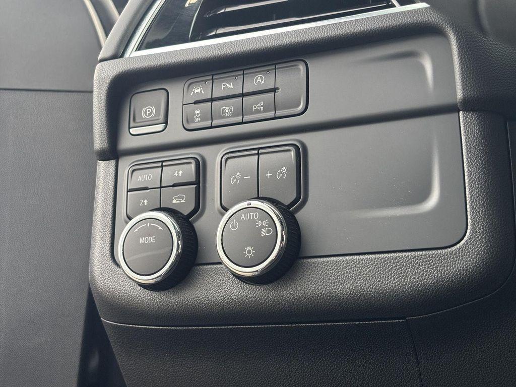 new 2026 Chevrolet Suburban car, priced at $70,570