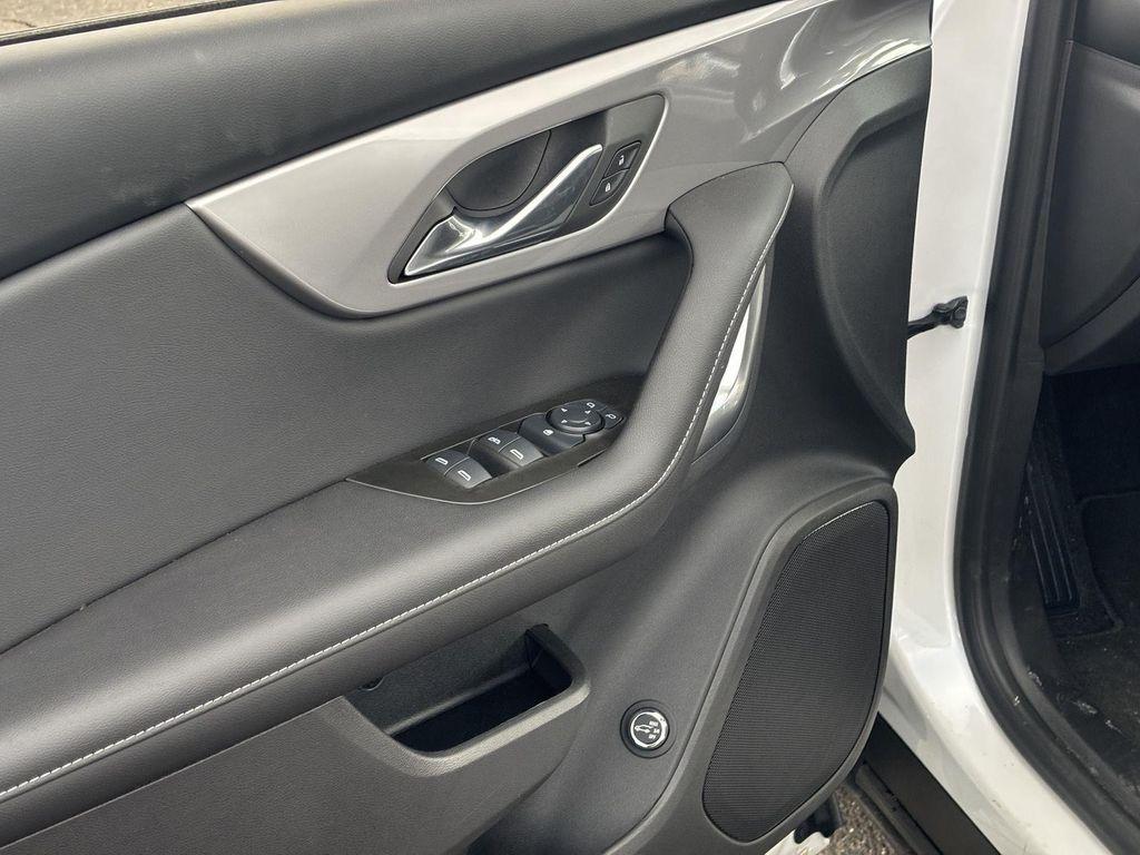 new 2025 Chevrolet Blazer car, priced at $43,495