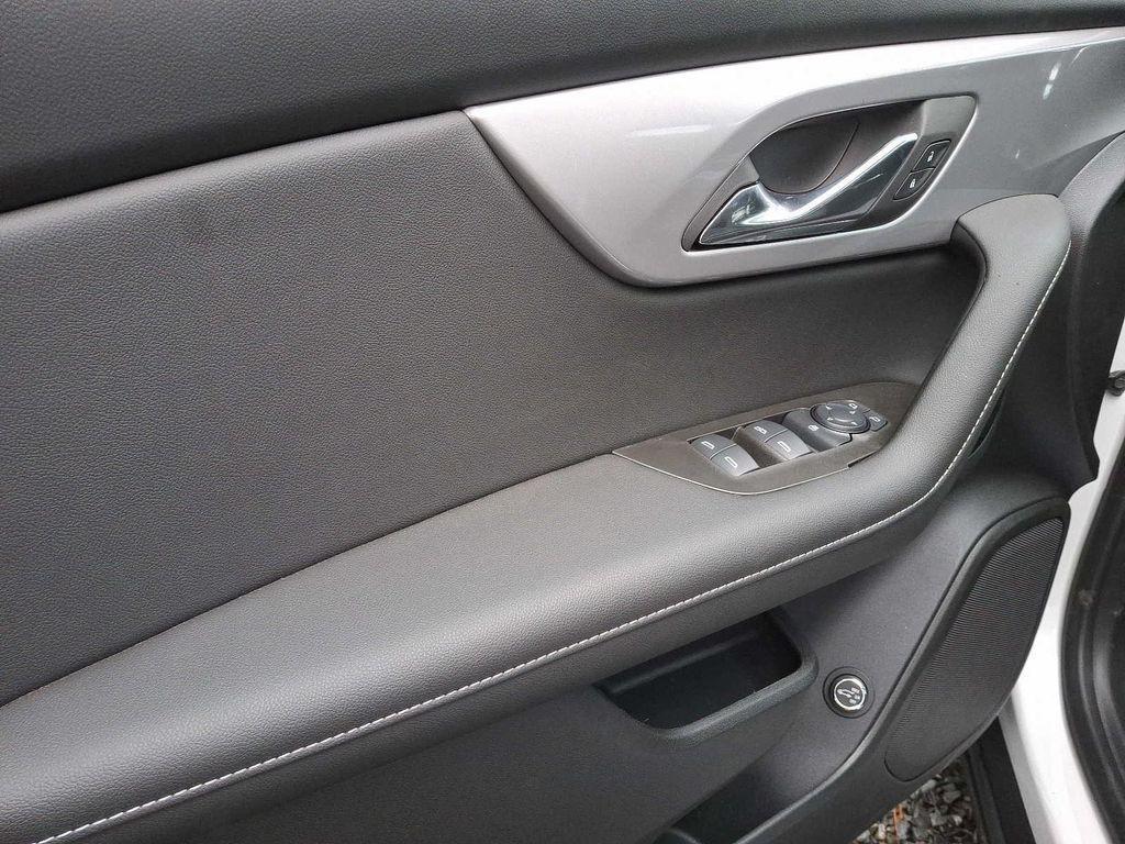 new 2025 Chevrolet Blazer car, priced at $44,442