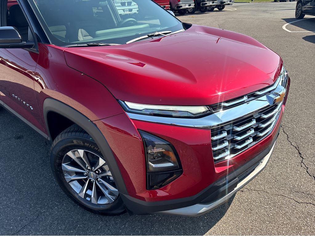 new 2026 Chevrolet Equinox car, priced at $32,310