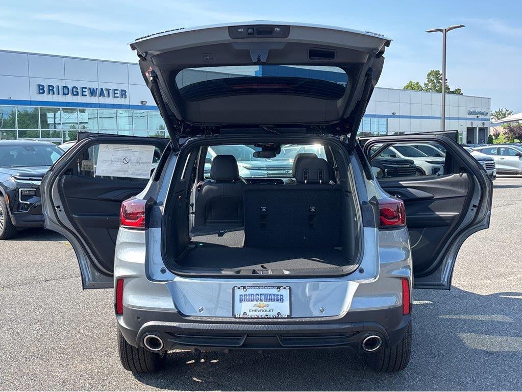 new 2026 Chevrolet TrailBlazer car, priced at $35,823