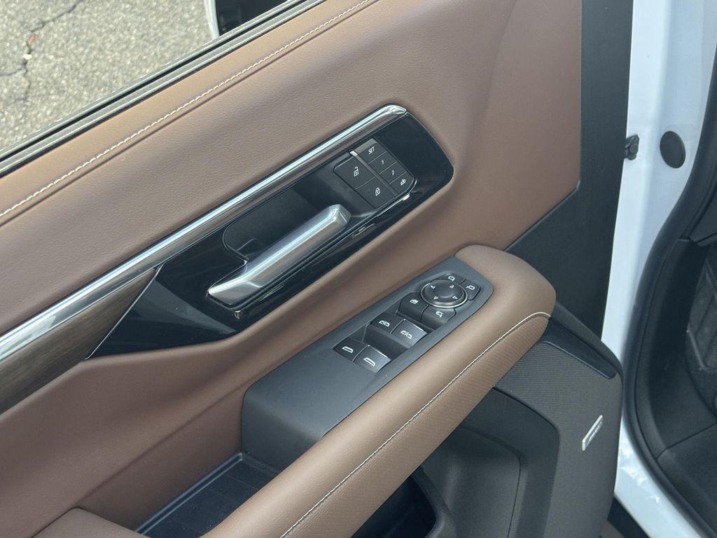 new 2026 Chevrolet Suburban car, priced at $99,700