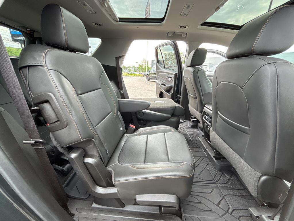used 2020 Chevrolet Traverse car, priced at $26,204