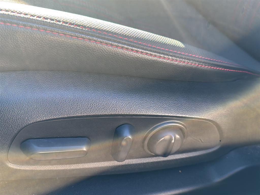 used 2023 Chevrolet Equinox car, priced at $23,956