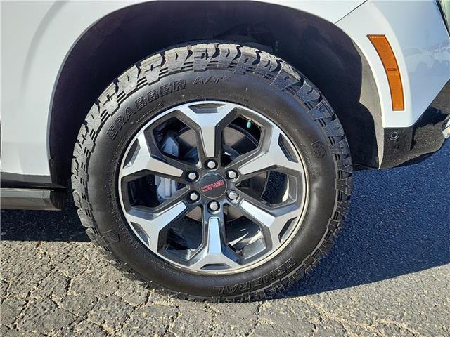 used 2025 GMC Yukon car, priced at $74,995