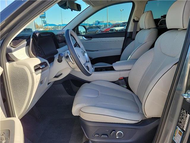 used 2025 Hyundai Palisade car, priced at $43,995