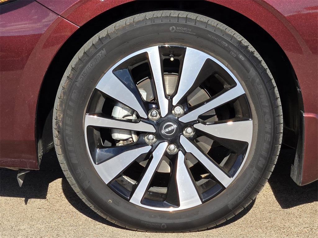 used 2024 Nissan Sentra car, priced at $23,995