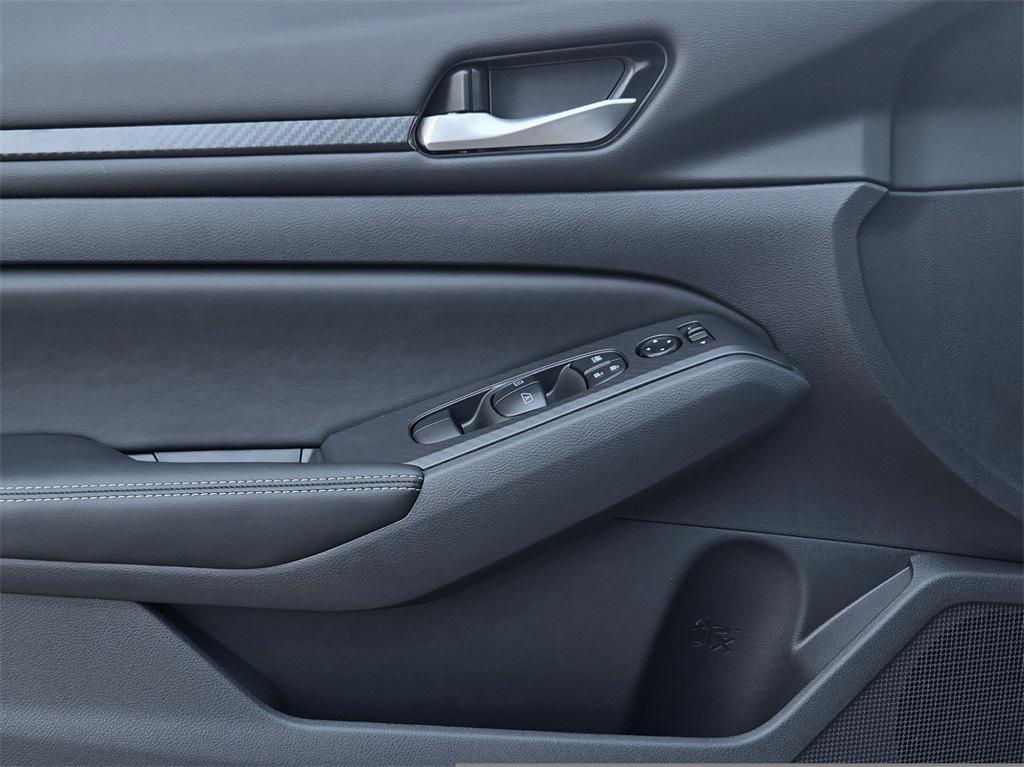 new 2025 Nissan Altima car, priced at $25,804