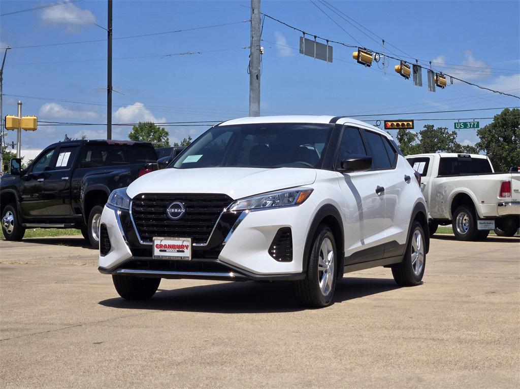 new 2025 Nissan Kicks car, priced at $19,268