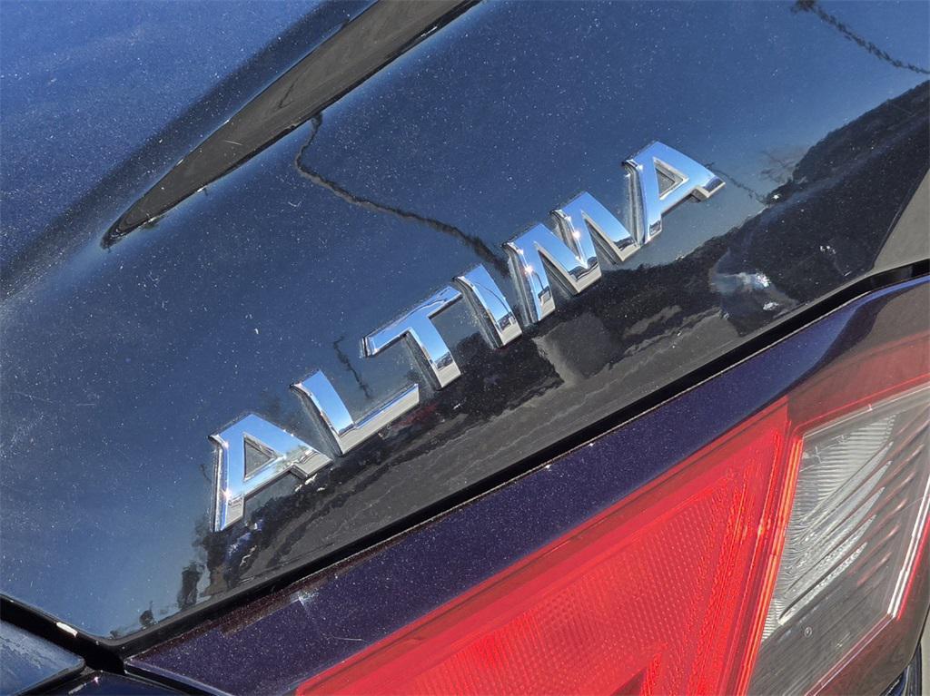 used 2021 Nissan Altima car, priced at $10,995