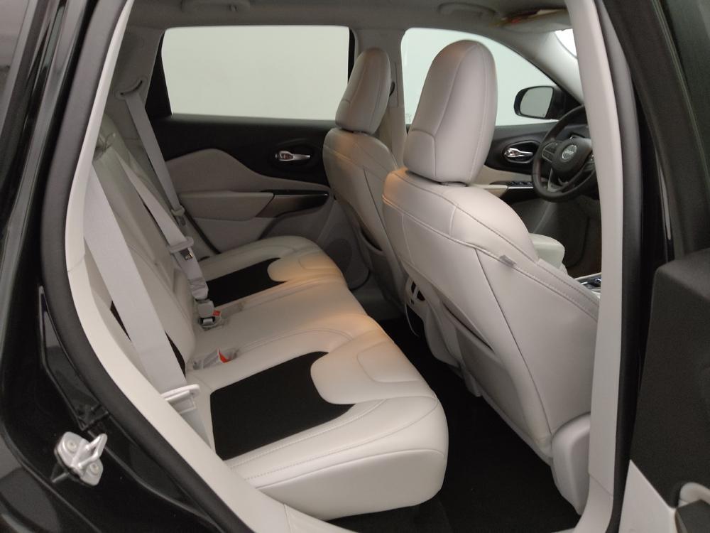 used 2020 Jeep Cherokee car, priced at $19,895
