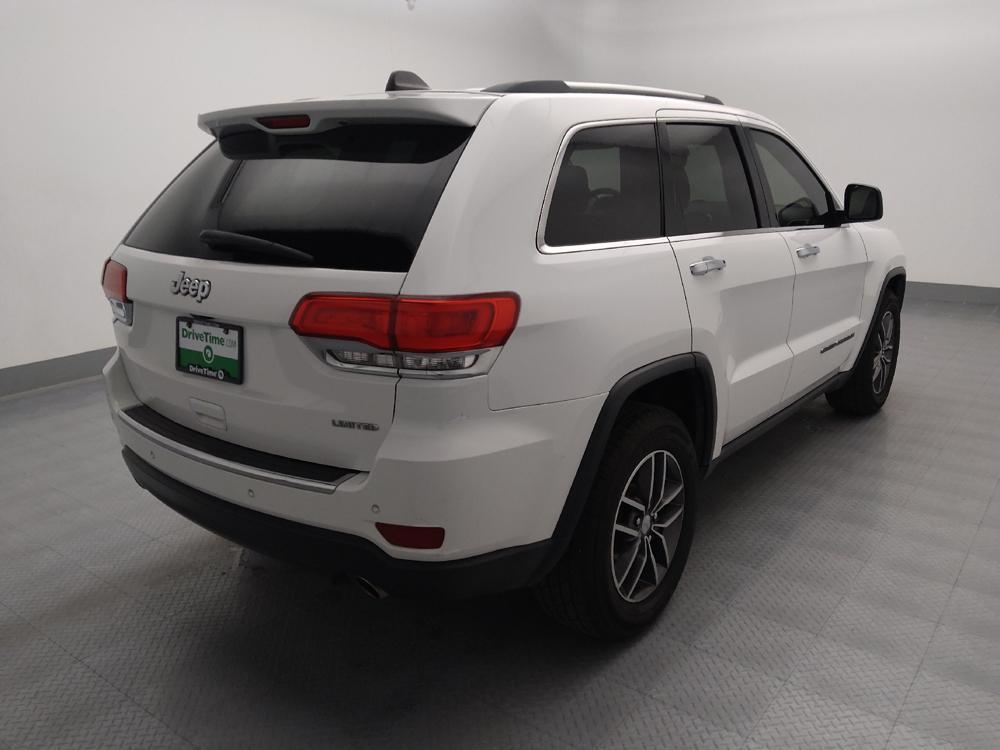 used 2018 Jeep Grand Cherokee car, priced at $15,395