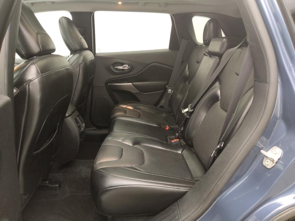 used 2020 Jeep Cherokee car, priced at $18,595