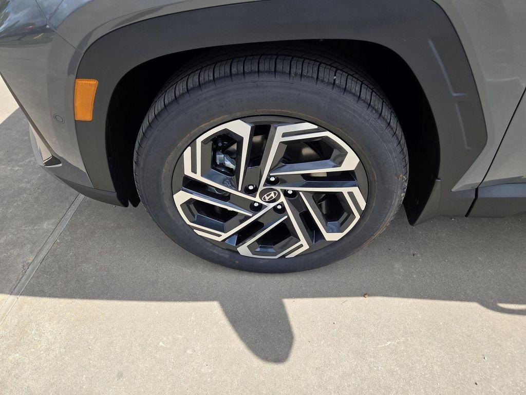 new 2026 Hyundai Tucson car, priced at $41,895