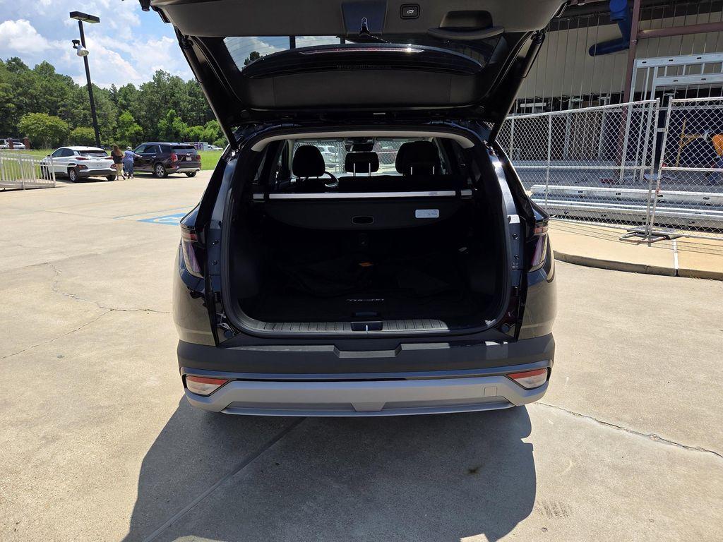 new 2025 Hyundai TUCSON Hybrid car, priced at $37,960