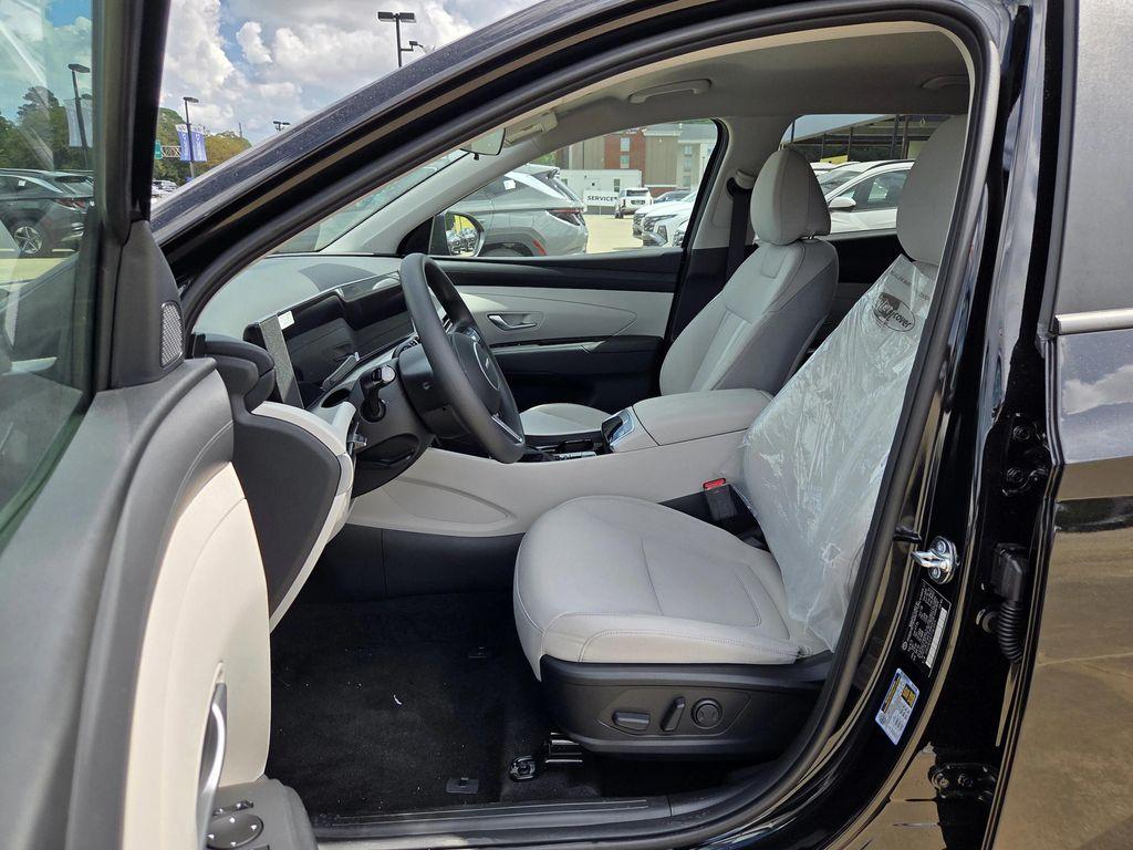 new 2026 Hyundai Tucson car, priced at $32,045