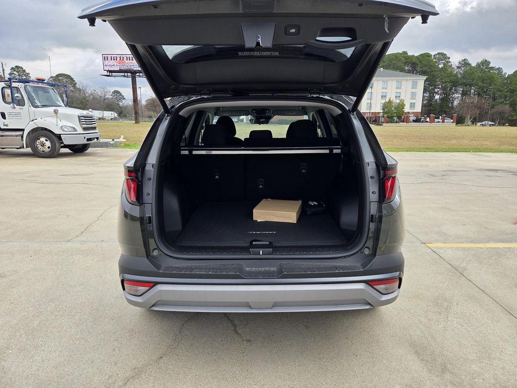 new 2026 Hyundai Tucson car, priced at $33,145