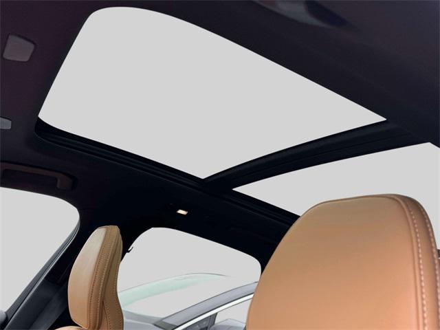 used 2022 Volvo XC60 car, priced at $27,000