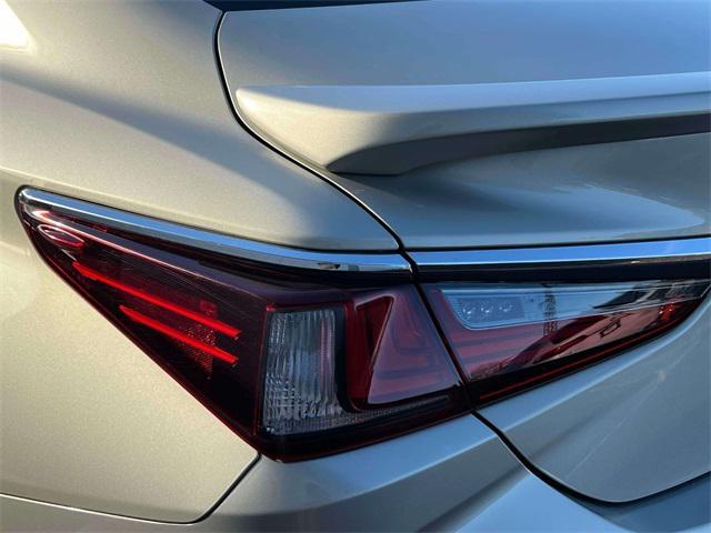 used 2023 Lexus ES 350 car, priced at $36,000