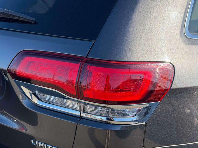 used 2020 Jeep Grand Cherokee car, priced at $20,000