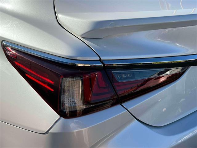 used 2023 Lexus ES 350 car, priced at $34,000