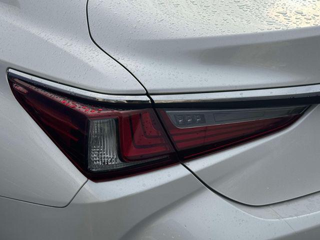 used 2023 Lexus ES 350 car, priced at $36,000