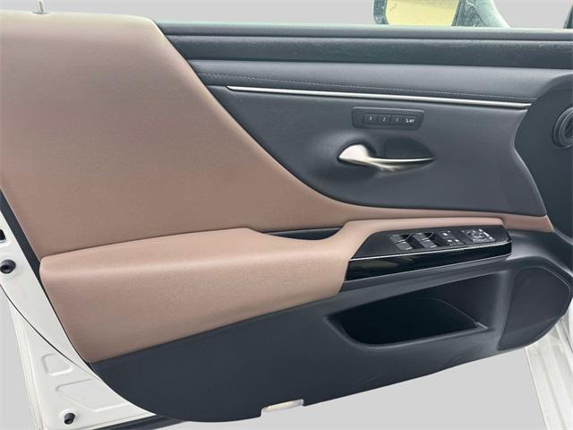 used 2023 Lexus ES 350 car, priced at $36,000