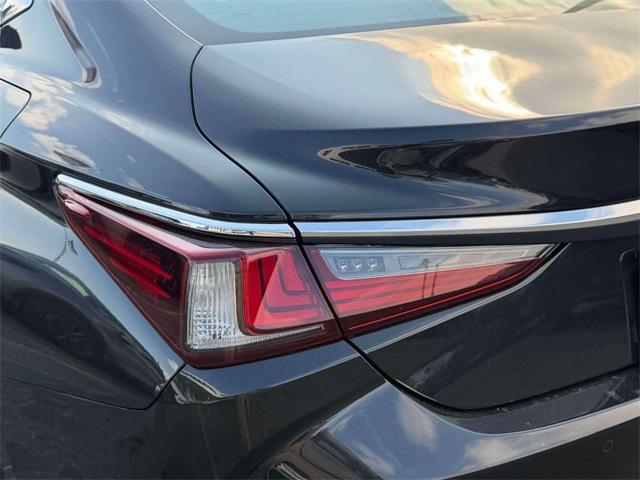 used 2023 Lexus ES 350 car, priced at $33,500