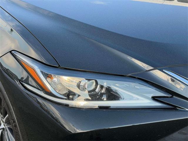 used 2023 Lexus ES 350 car, priced at $33,500