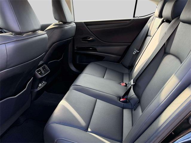 used 2023 Lexus ES 350 car, priced at $33,500