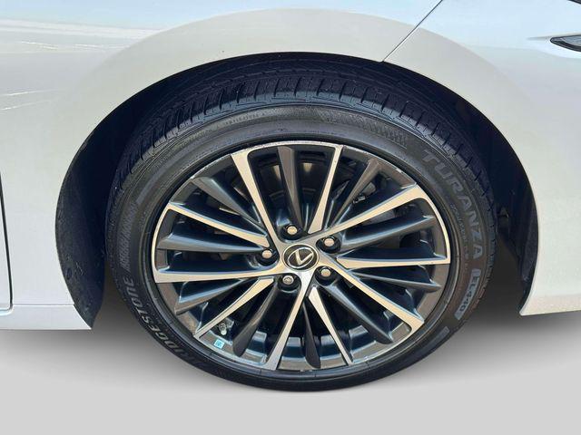 used 2023 Lexus ES 350 car, priced at $35,000