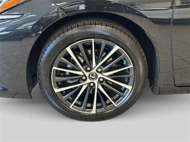 used 2024 Lexus ES 250 car, priced at $40,500