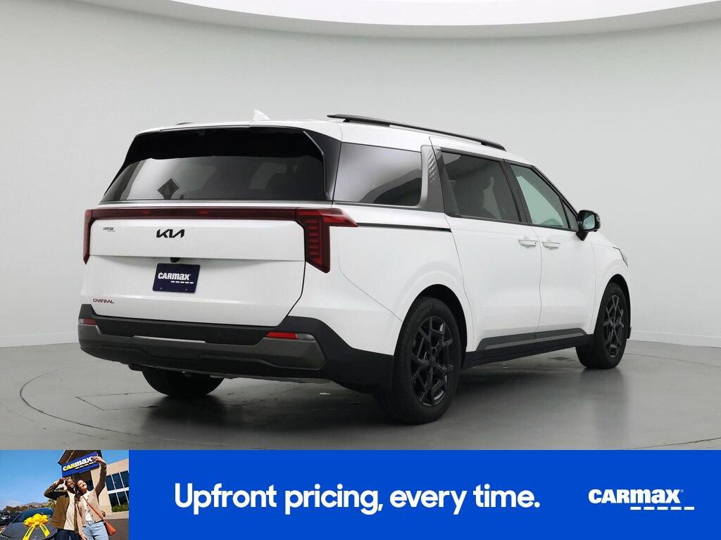 used 2025 Kia Carnival car, priced at $47,998