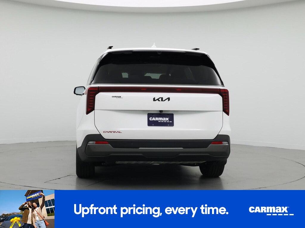 used 2025 Kia Carnival car, priced at $47,998