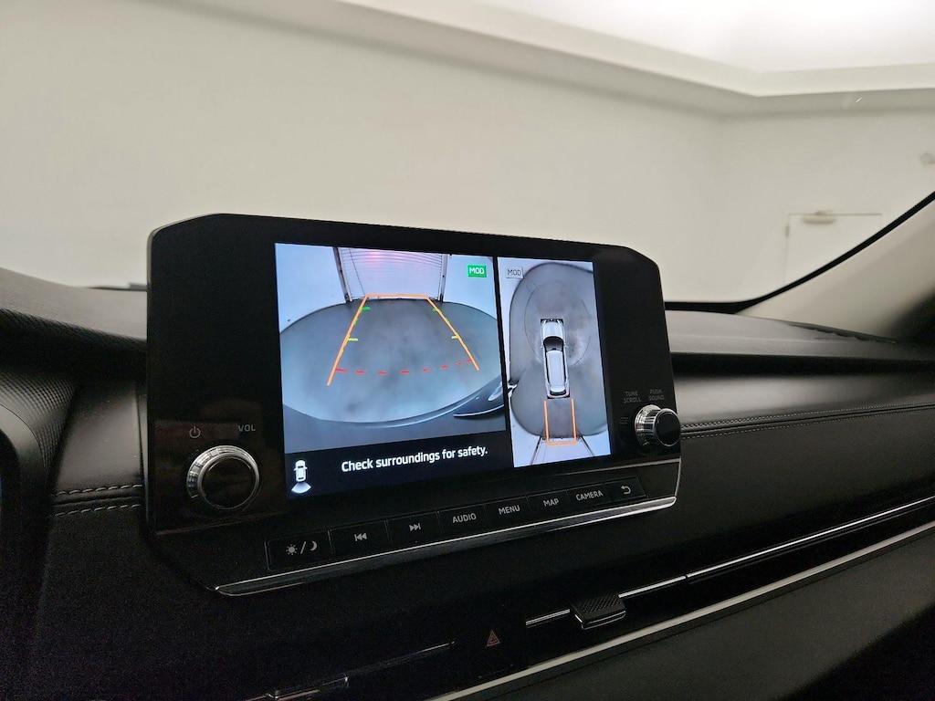 used 2024 Mitsubishi Outlander car, priced at $24,998