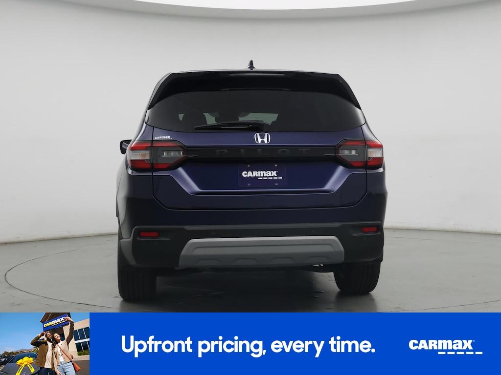 used 2025 Honda Pilot car, priced at $42,998