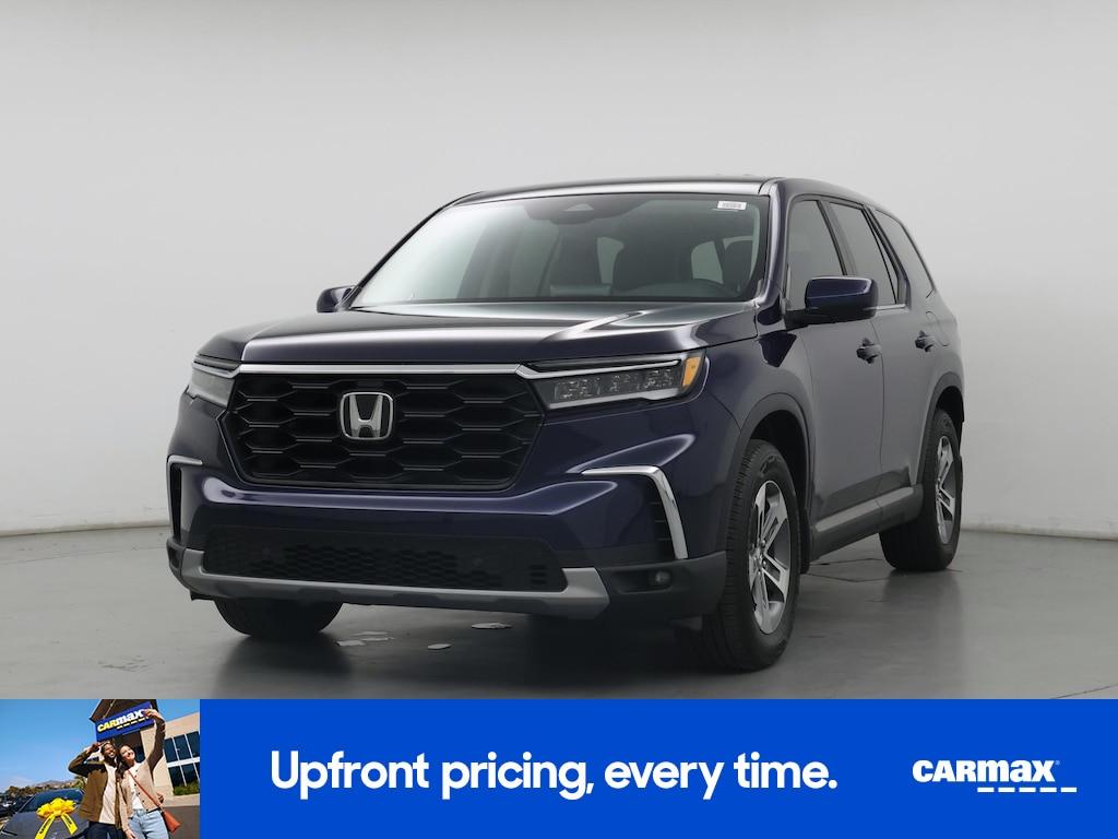 used 2025 Honda Pilot car, priced at $42,998